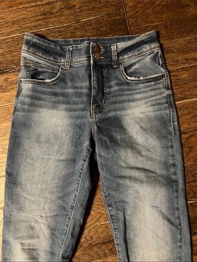 High-Rise Faded Blue Women’s Jeans